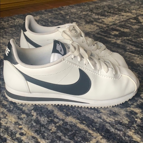 old nike cortez shoes